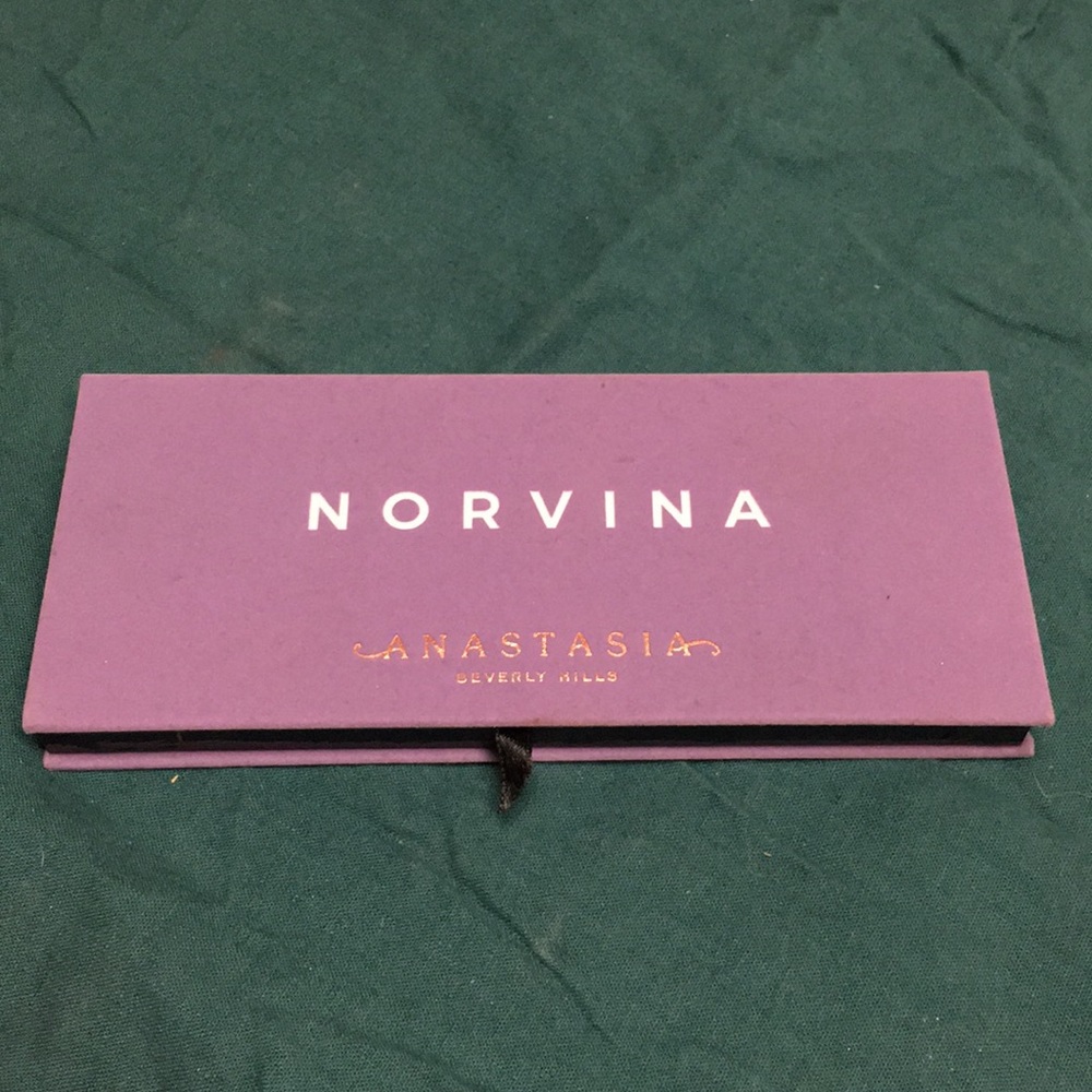 ABH - Norvina eyeshadow palette